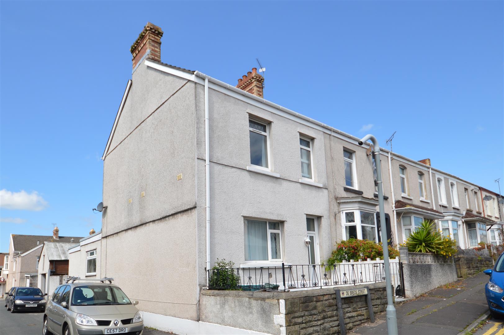 De Breos Street, Brynmill, Swansea, SA2 0BY